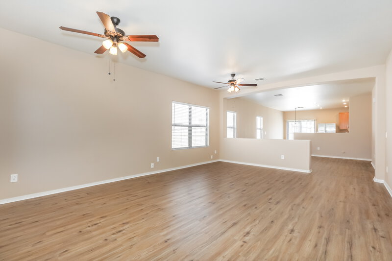 1,980/Mo, 2924 W Allens Peak Dr San Tan Valley, AZ 85142 Living Room View