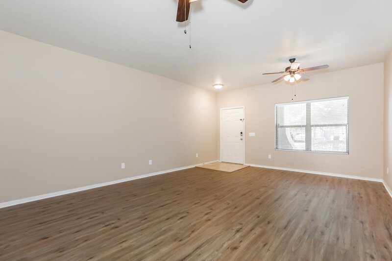 1,980/Mo, 2924 W Allens Peak Dr San Tan Valley, AZ 85142 Living Room View 2