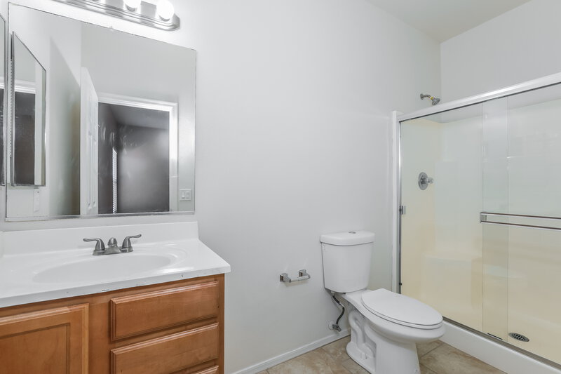 1,980/Mo, 2924 W Allens Peak Dr San Tan Valley, AZ 85142 Main Bathroom View