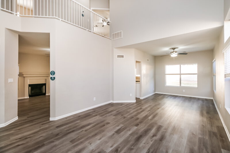 2,585/Mo, 1526 E Beacon Dr Gilbert, AZ 85234 Living Room View