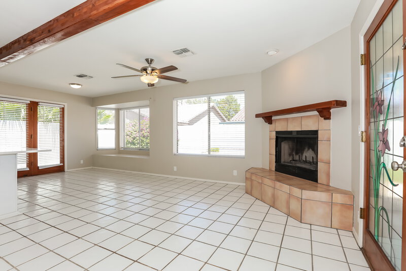 2,485/Mo, 1922 E Cortez Dr Gilbert, AZ 85234 Living Room View