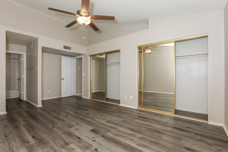 2,485/Mo, 1922 E Cortez Dr Gilbert, AZ 85234 Main Bedroom View 2