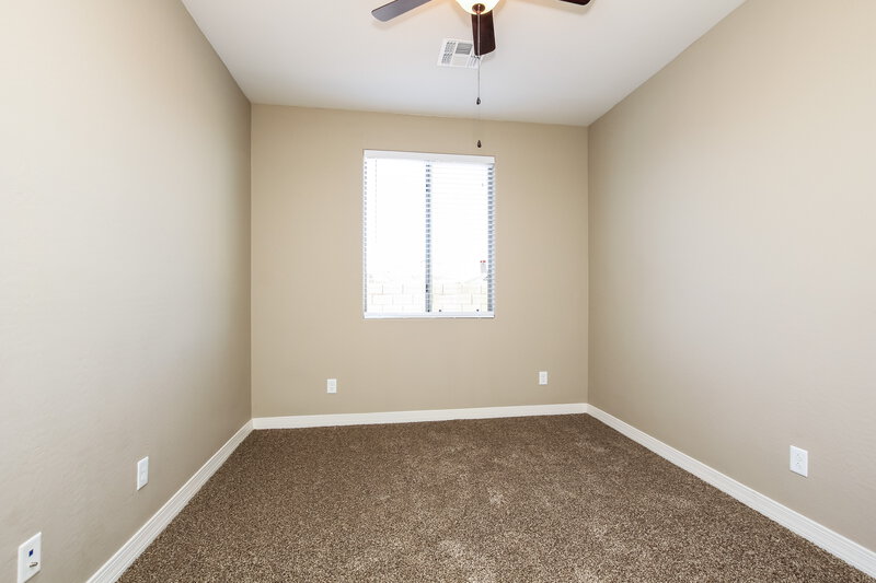 2,325/Mo, 2534 W Beverly Rd Phoenix, AZ 85041 Bedroom View 4