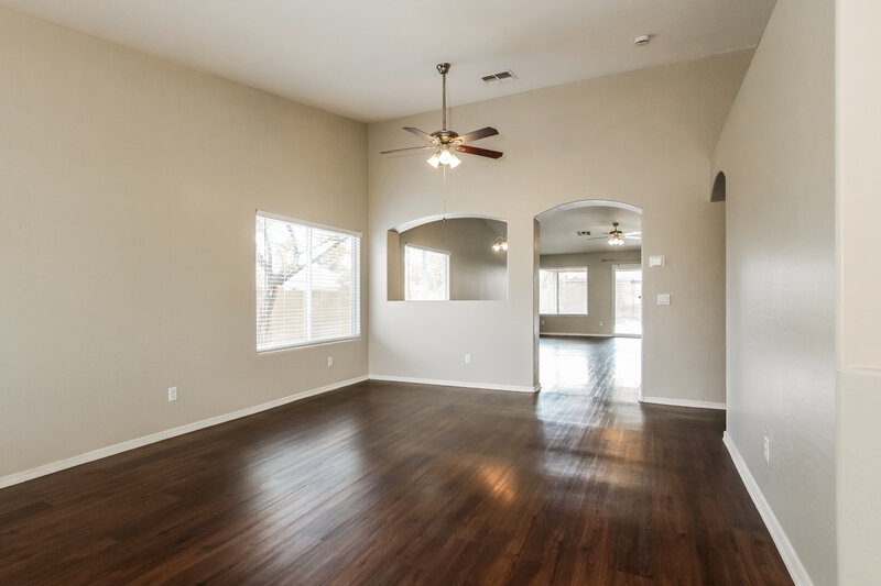 2,000/Mo, 15109 W Adams St Goodyear, AZ 85338 Living Room View