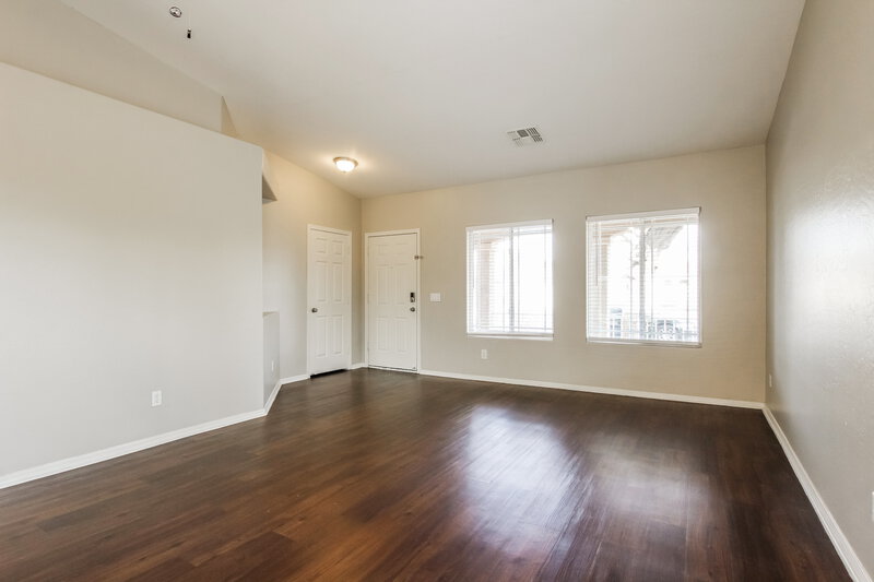 2,000/Mo, 15109 W Adams St Goodyear, AZ 85338 Living Room View 2