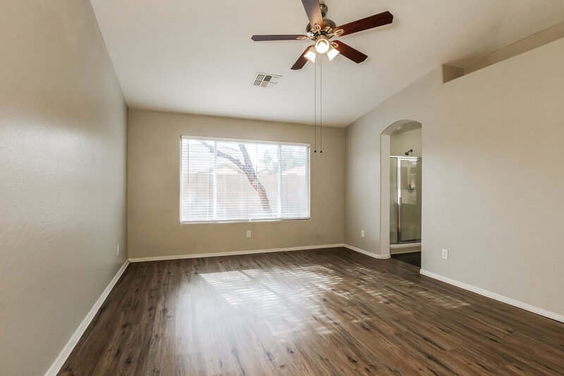 2,000/Mo, 15109 W Adams St Goodyear, AZ 85338 Main Bedroom View