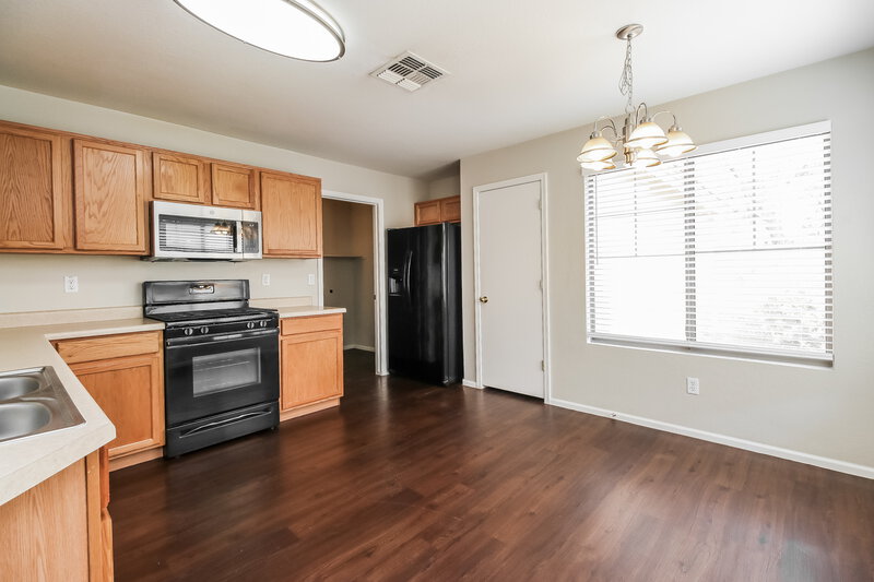 1,775/Mo, 40179 N Costa del Sol Dr San Tan Valley, AZ 85140 Kitchen View