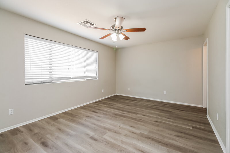 1,775/Mo, 40179 N Costa del Sol Dr San Tan Valley, AZ 85140 Main Bedroom View