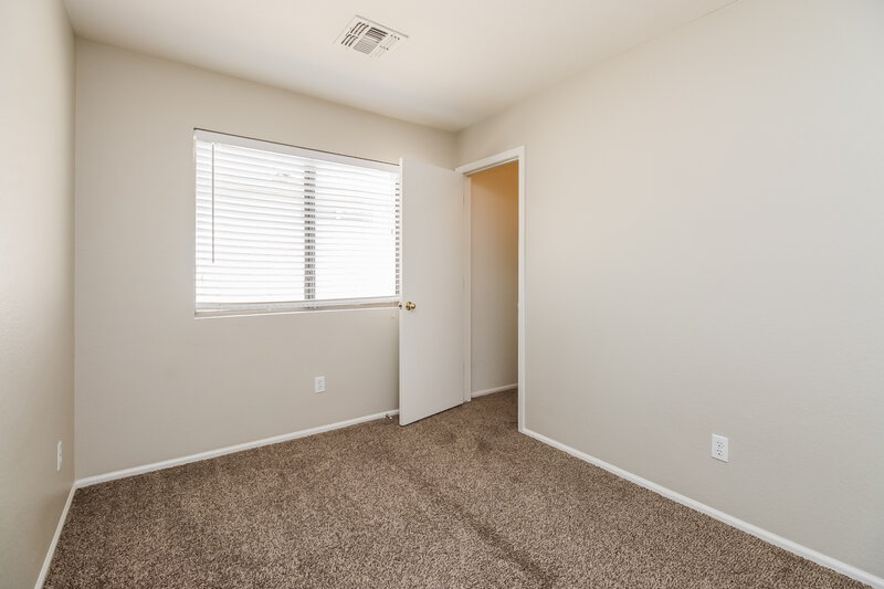 1,775/Mo, 40179 N Costa del Sol Dr San Tan Valley, AZ 85140 Bedroom View 2