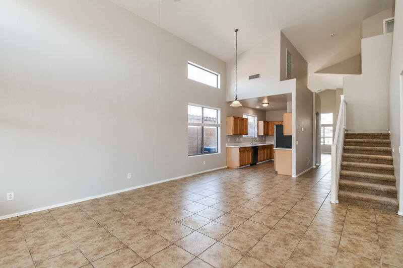 2,080/Mo, 11368 W Locust Ln Avondale, AZ 85323 Family Room View