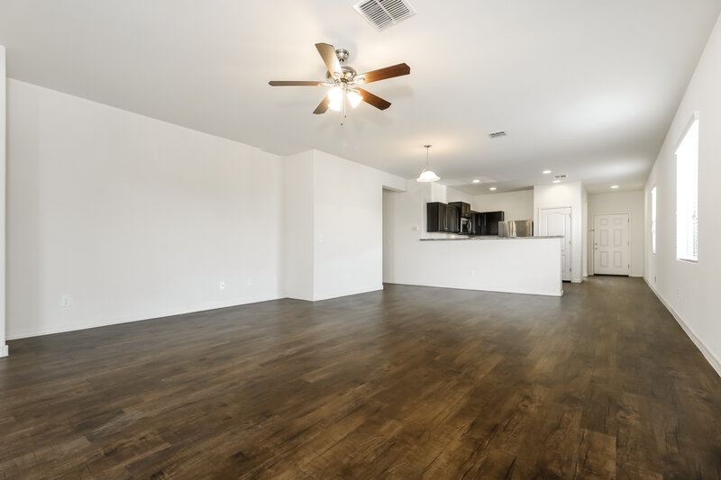 2,095/Mo, 8224 W Encinas Ln Phoenix, AZ 85043 Misc View 2