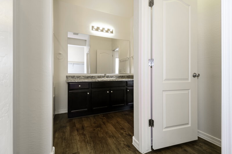 2,095/Mo, 8224 W Encinas Ln Phoenix, AZ 85043 Misc View 8