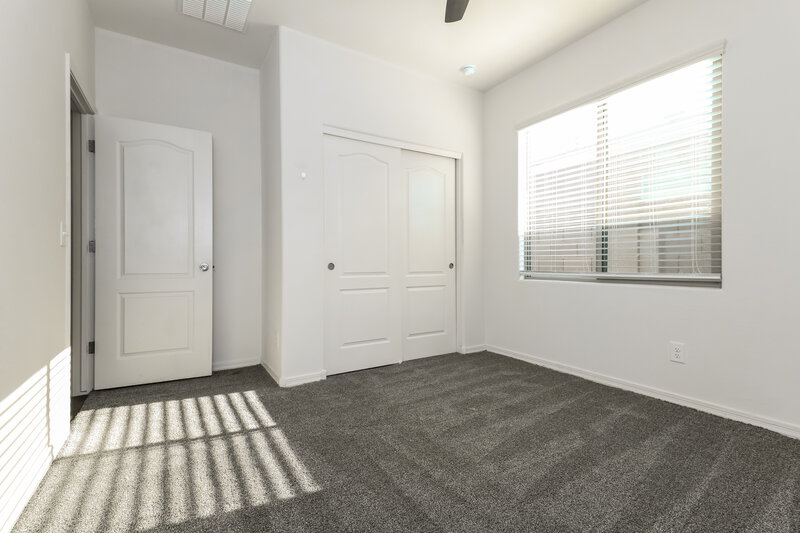 2,095/Mo, 8224 W Encinas Ln Phoenix, AZ 85043 Misc View 11