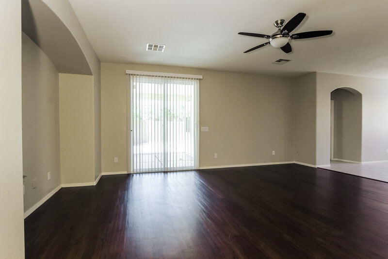 1,780/Mo, 9734 N 180th Ln Waddell, AZ 85355 Living Room View
