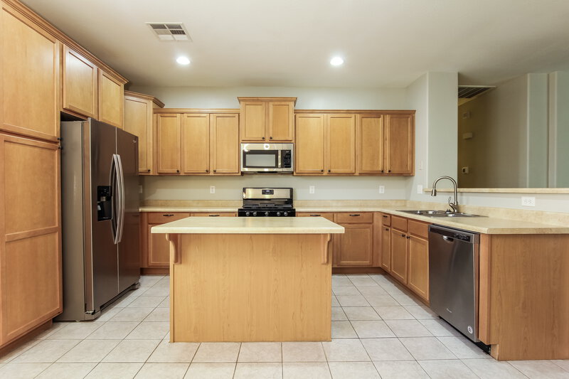 1,780/Mo, 9734 N 180th Ln Waddell, AZ 85355 Kitchen View