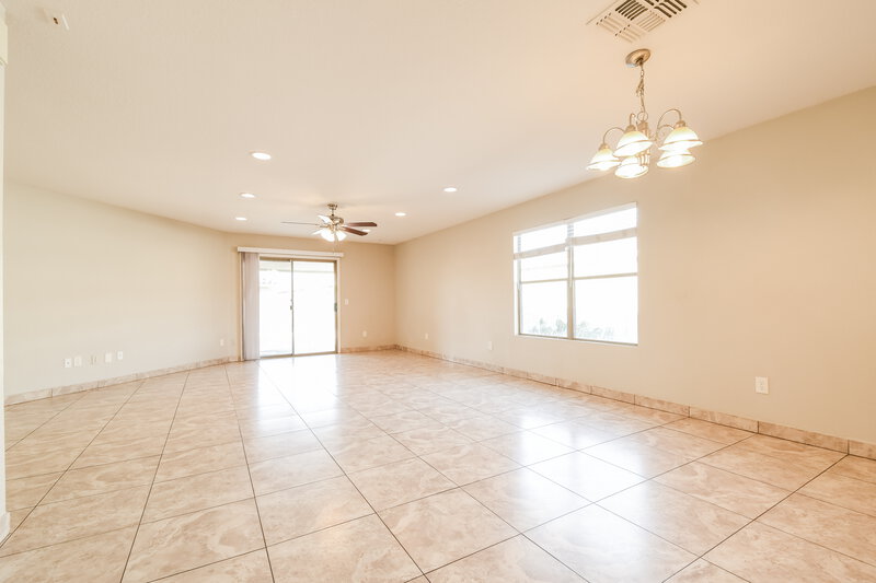 1,825/Mo, 2768 W San Carlos Ln San Tan Valley, AZ 85142 Breakfast Nook View