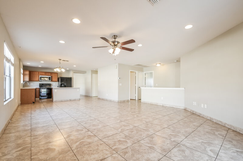 1,825/Mo, 2768 W San Carlos Ln San Tan Valley, AZ 85142 Family Room View