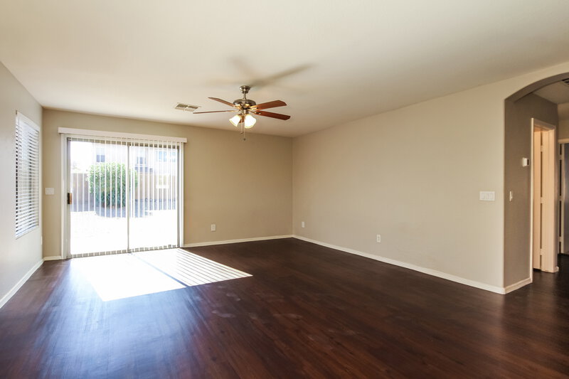 1,975/Mo, 2415 W Maldonado RD Phoenix, AZ 85041 Living Room View