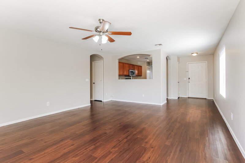 1,950/Mo, 2415 W Maldonado RD Phoenix, AZ 85041 Living Room View 2