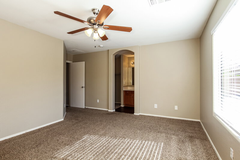 1,975/Mo, 2415 W Maldonado RD Phoenix, AZ 85041 Main Bedroom View