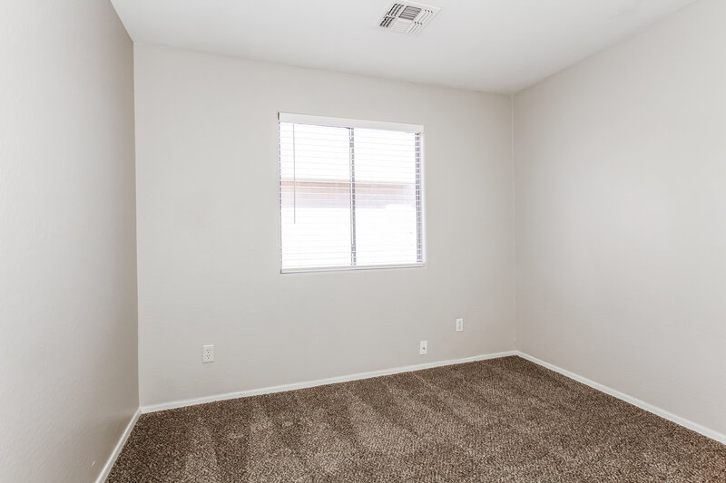 1,950/Mo, 2415 W Maldonado RD Phoenix, AZ 85041 Bedroom View