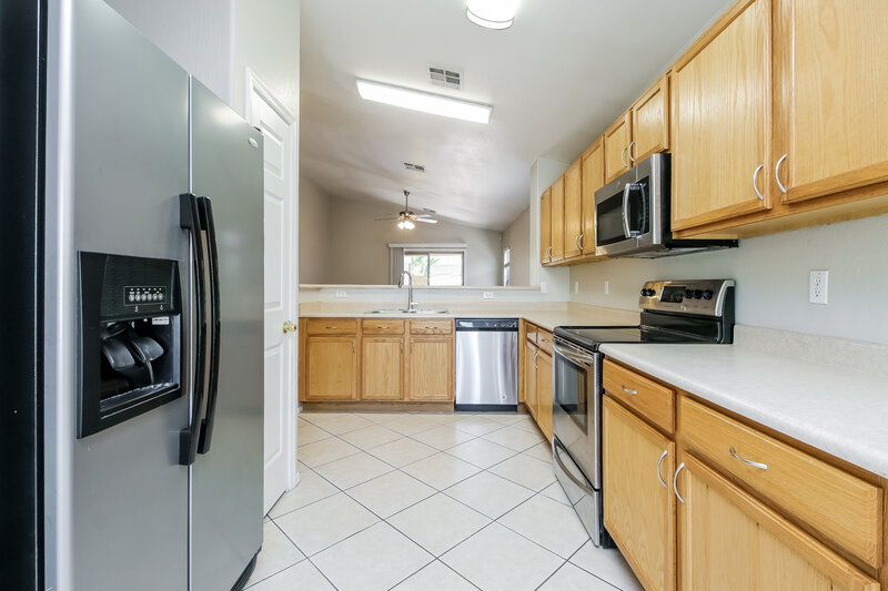 1,965/Mo, 3237 W Tanner Ranch Rd Queen Creek, AZ 85142 Kitchen View 2