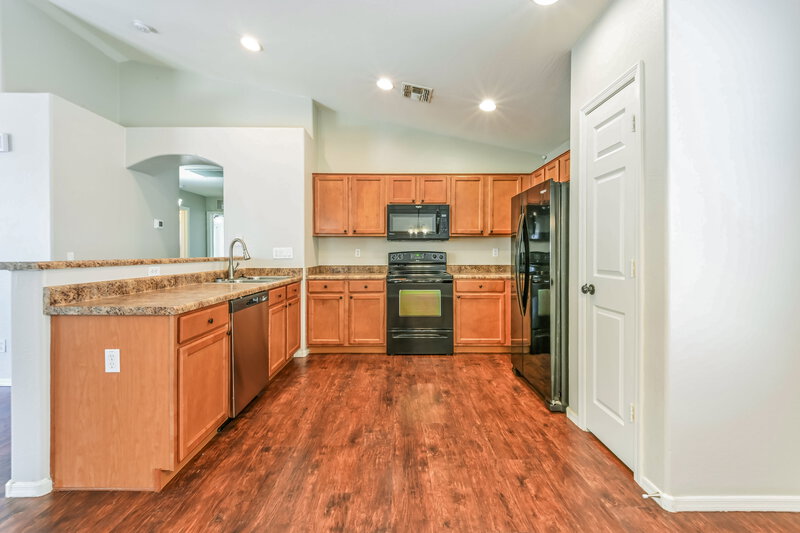 1,775/Mo, 3854 W Carlos Ln San Tan Valley, AZ 85142 Kitchen View
