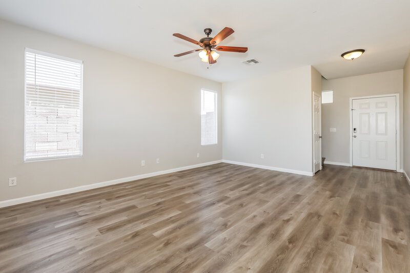 1,830/Mo, 4836 E Meadow Lark Way San Tan Valley, AZ 85140 Living Room View 2