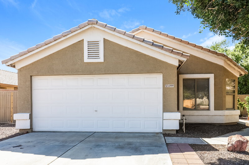 2,145/Mo, 6999 W Rose Ln Glendale, AZ 85303 External View