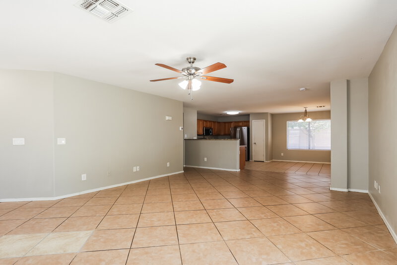 2,145/Mo, 6999 W Rose Ln Glendale, AZ 85303 Living Room View 2