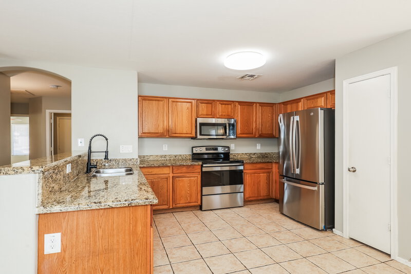 2,145/Mo, 6999 W Rose Ln Glendale, AZ 85303 Kitchen View