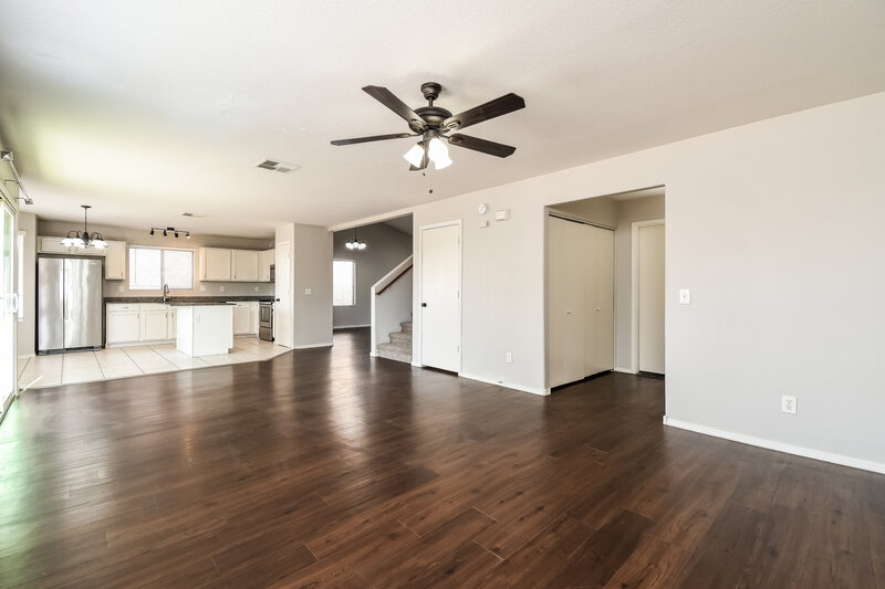 2,355/Mo, 493 E Harrison St Chandler, AZ 85225 Living Room View 2