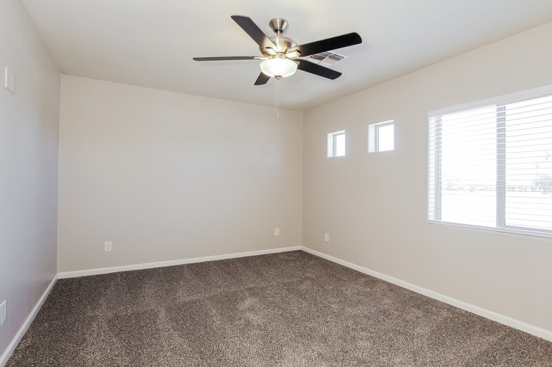 2,275/Mo, 10320 W Devonshire Ave Phoenix, AZ 85037 Main Bedroom View 2
