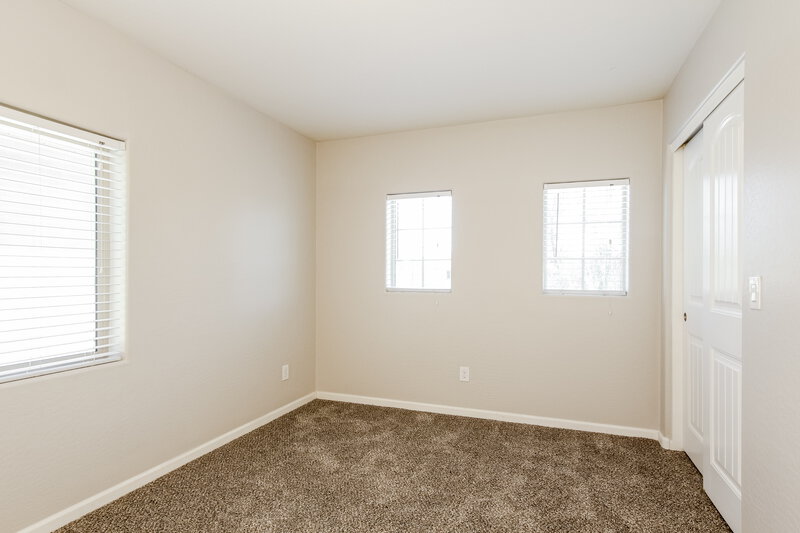 2,275/Mo, 10320 W Devonshire Ave Phoenix, AZ 85037 Bedroom View