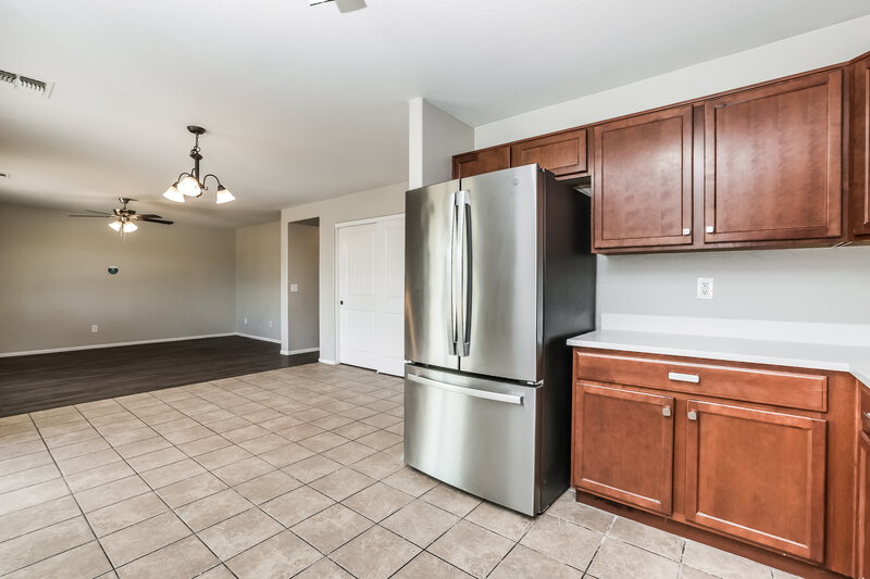 2,495/Mo, 10340 W Hilton Tolleson, AZ 85353 Kitchen View