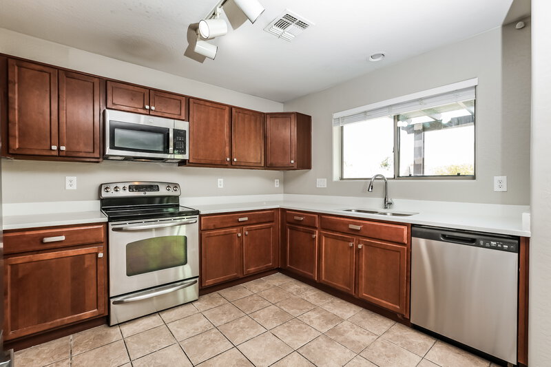 2,495/Mo, 10340 W Hilton Tolleson, AZ 85353 Kitchen View 2