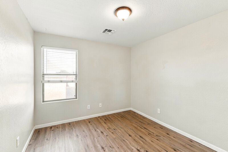 2,340/Mo, 10340 W Hilton Ave Tolleson, AZ 85353 Bedroom View 3