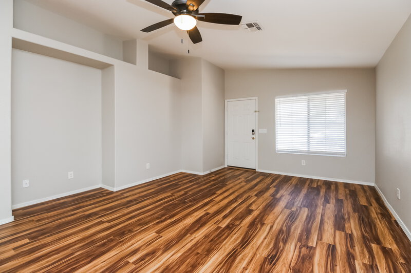 1,650/Mo, 4883 E Meadow Lark Way San Tan Valley, AZ 85140 Living Room View