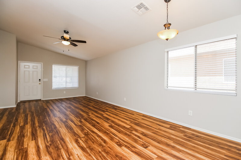 1,650/Mo, 4883 E Meadow Lark Way San Tan Valley, AZ 85140 Dining Room View