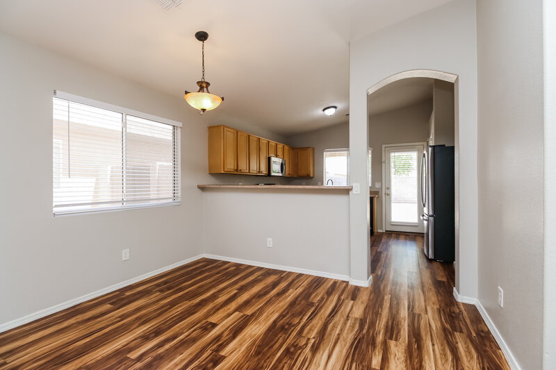 1,650/Mo, 4883 E Meadow Lark Way San Tan Valley, AZ 85140 Dining Room View 2
