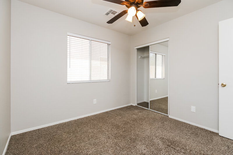 1,650/Mo, 4883 E Meadow Lark Way San Tan Valley, AZ 85140 Bedroom View