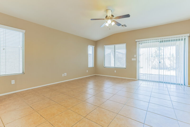 2,205/Mo, 38224 North Establo Drive San Tan Valley, AZ 85140 Living Room View