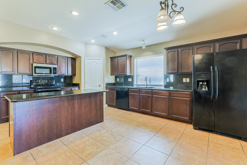 2,205/Mo, 38224 North Establo Drive San Tan Valley, AZ 85140 Dining Room View