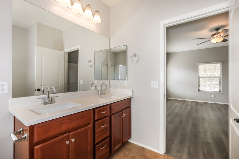 1,795/Mo, 30783 North Karen Avenue San Tan Valley, AZ 85143 Bathroom View