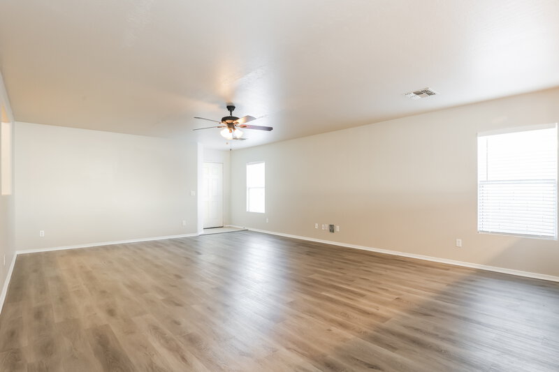 1,740/Mo, 4090 East Silverbell Road San Tan Valley, AZ 85143 Living Room View 2
