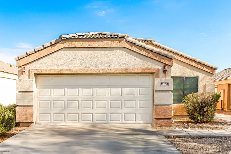 1,990/Mo, 12534 W Surrey Ave El Mirage, AZ 85335 External View