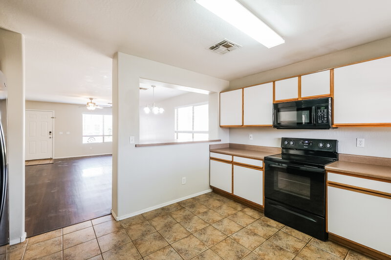 1,825/Mo, 15843 W Woodlands Ave Goodyear, AZ 85338 Kitchen View