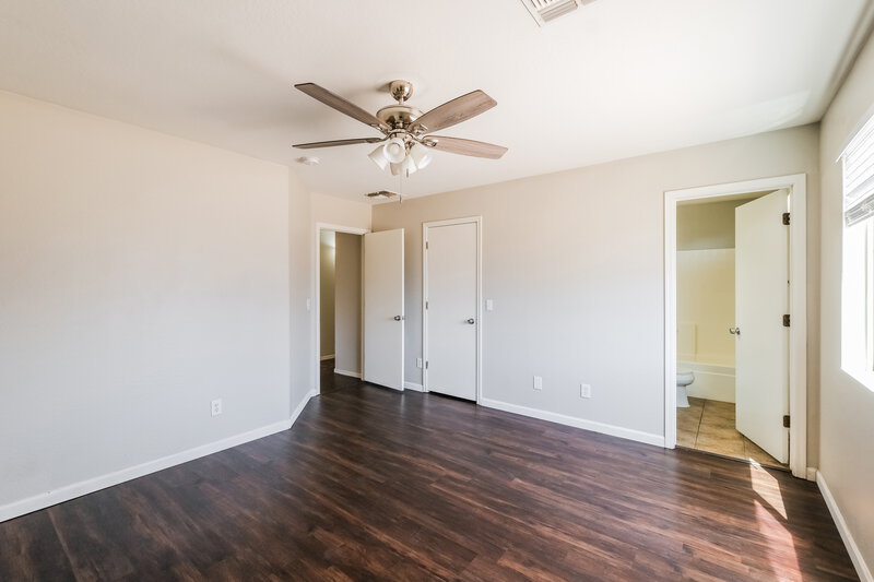 1,825/Mo, 15843 W Woodlands Ave Goodyear, AZ 85338 Main Bedroom View 2