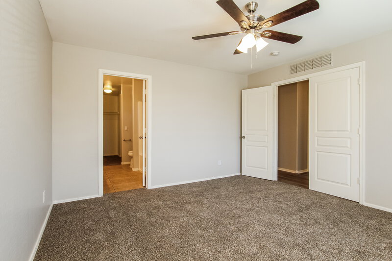 2,525/Mo, 8616 W Superior Ave Tolleson, AZ 85353 Main Bedroom View 2