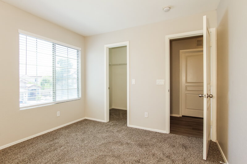 2,525/Mo, 8616 W Superior Ave Tolleson, AZ 85353 Bedroom View